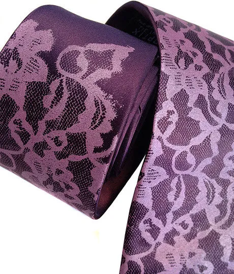 Boudoir Lace Necktie