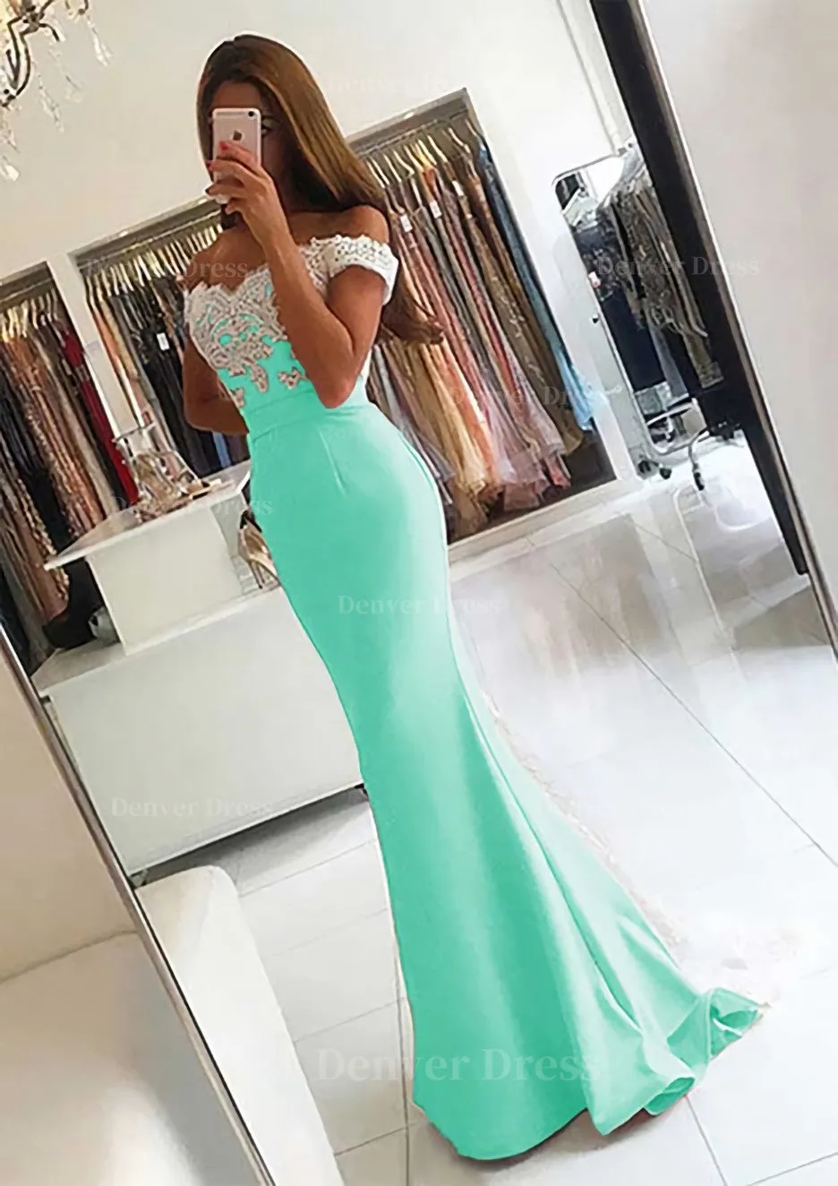 Elastic Satin Prom Dress Trumpet/Mermaid V-Neck Sweep Train With Lace