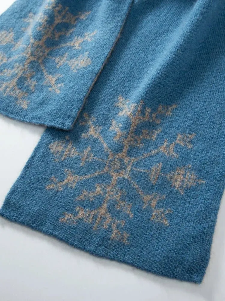 Luxurious Cashmere Knitted Scarf with Floral Pattern | 65% Wool, 35% Cashmere | 135cm-175cm Length | Warm & Stylish