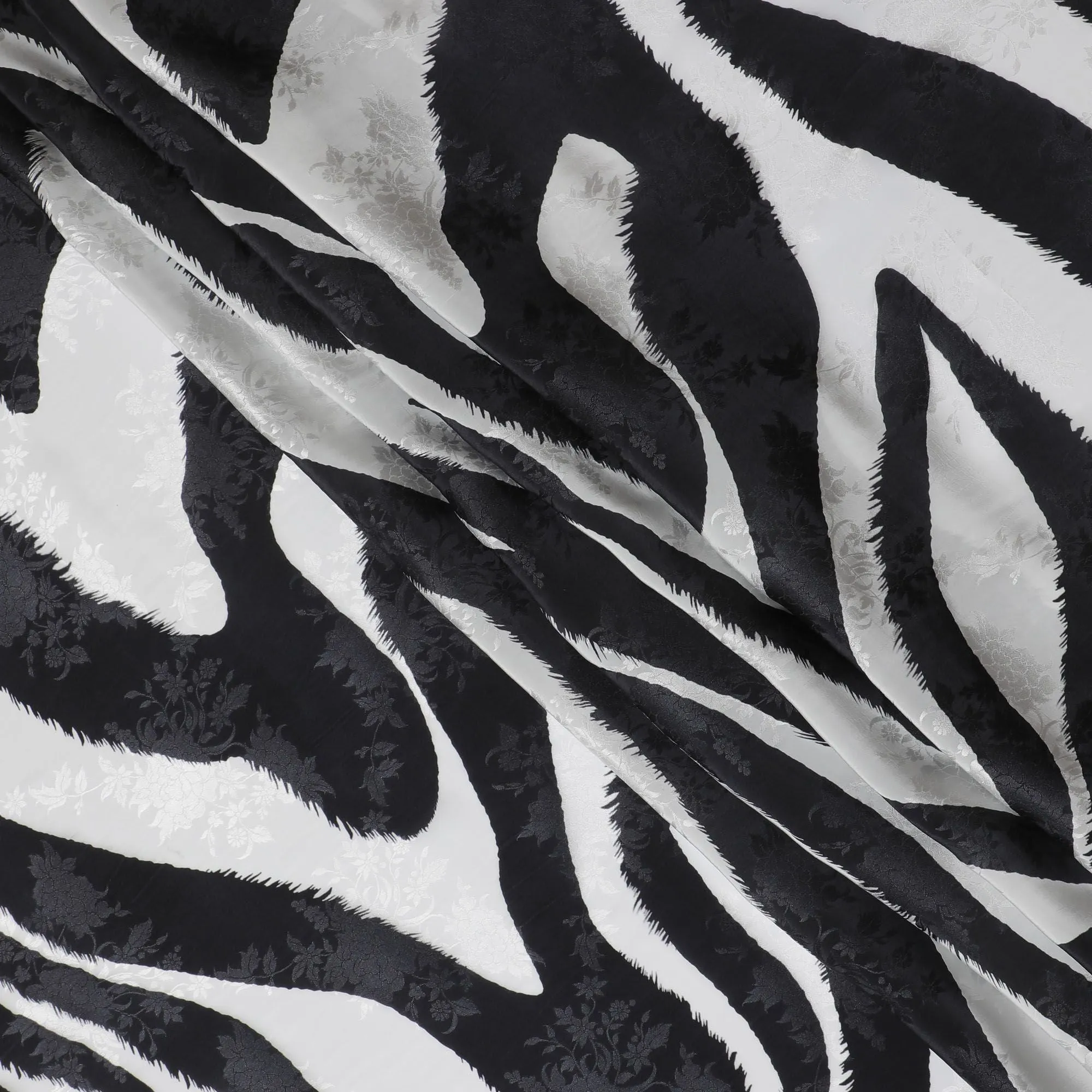 Monochrome Majesty Viscose Crepe Fabric with Abstract Stripes, 110cm Wide – Chic & Versatile-D18394