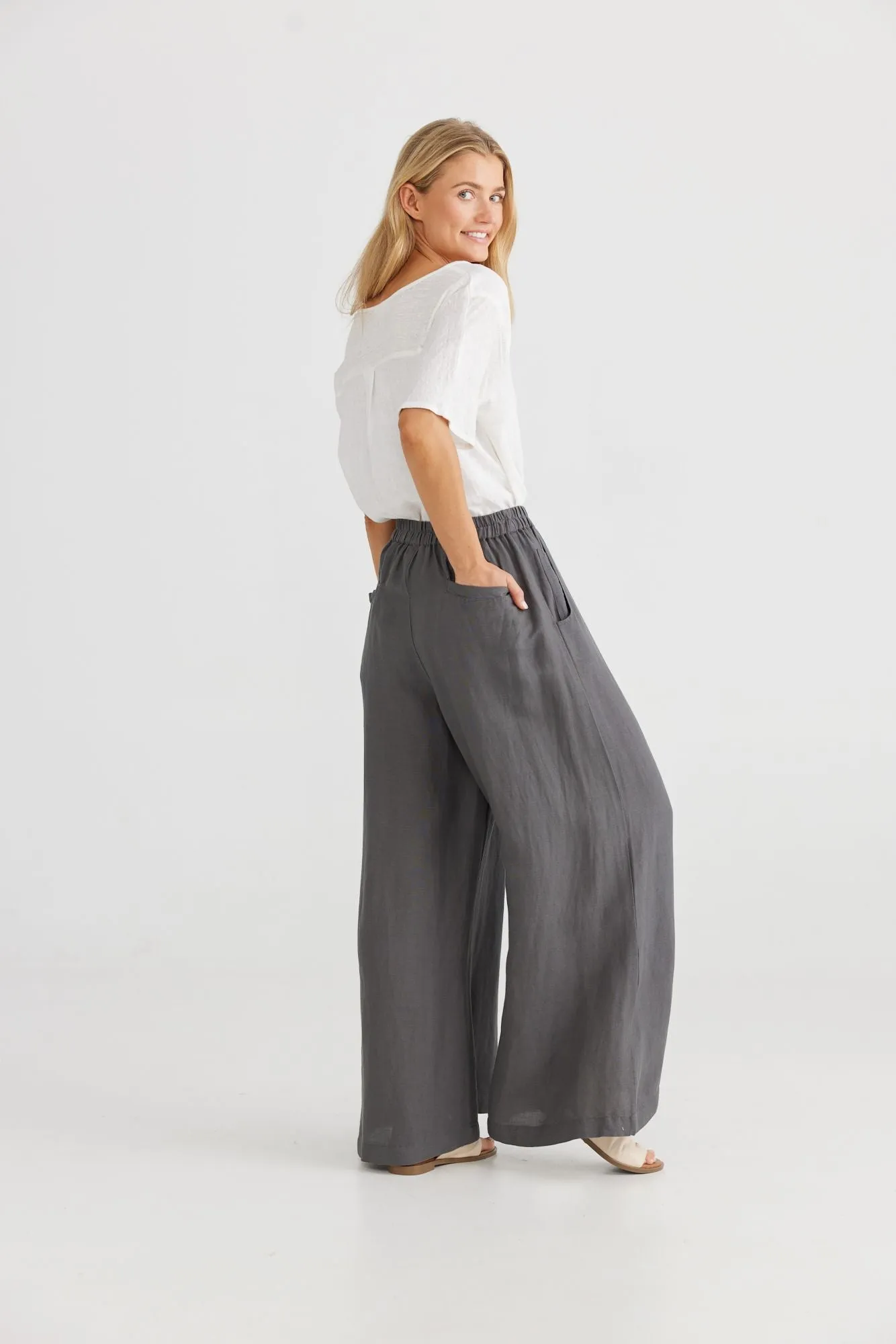 Positano Pants in Charcoal