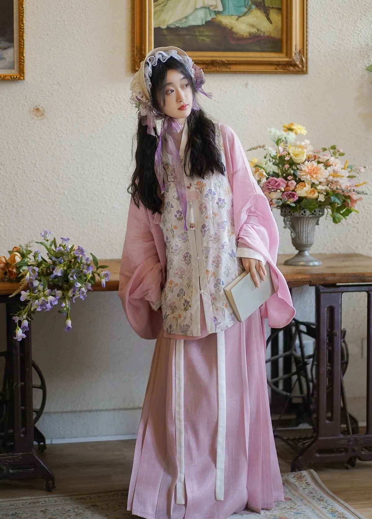 Secret Garden 秘密花园 Modernized Ming Dynasty Floral Bijia & Jiaoling Shan Set