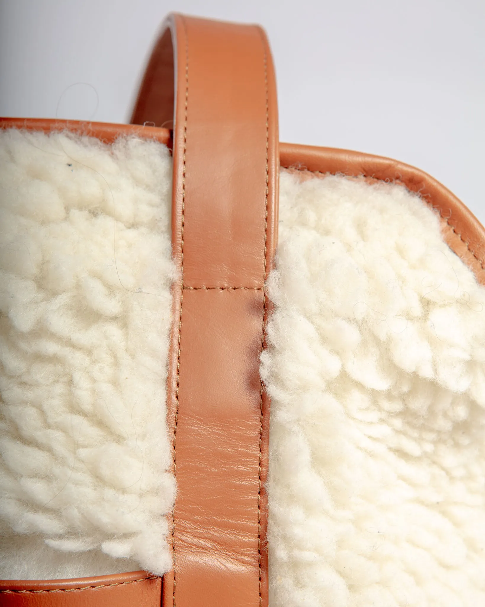 Tan Leather & Cream Shearling Luxe Dog Carrier (Dog & Co. Exclusive) (CLEARANCE)