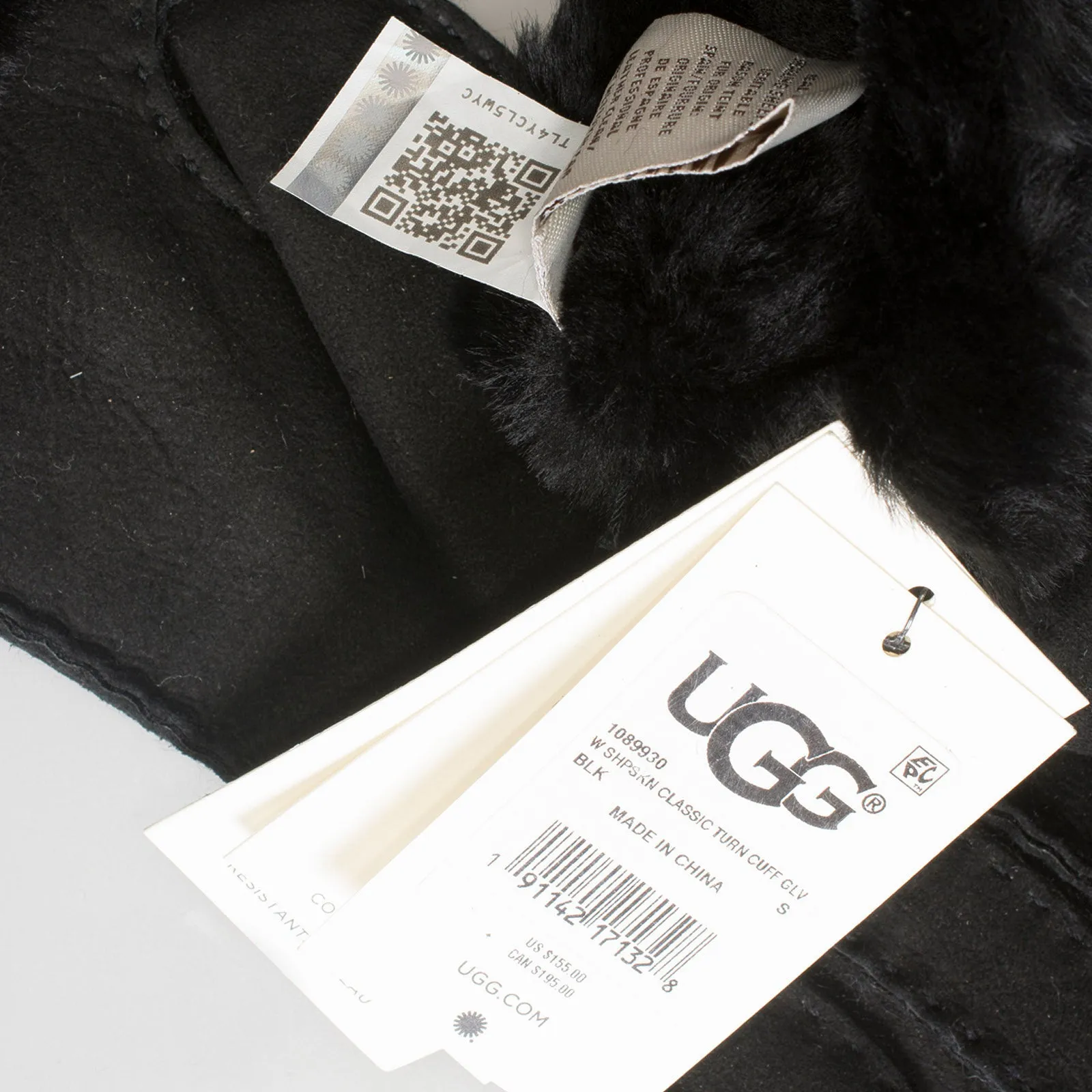 UGG Sheepskin Classic Turn Cuff Black Gloves - Women's