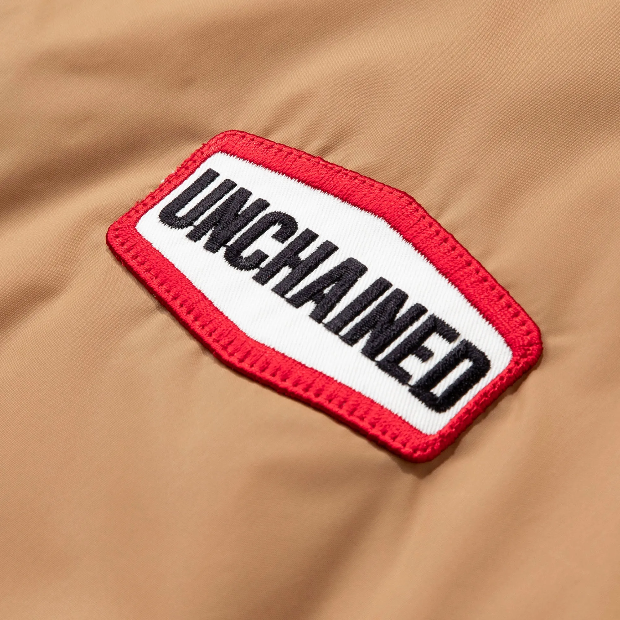 UNCHAINED [JACKET] 04513